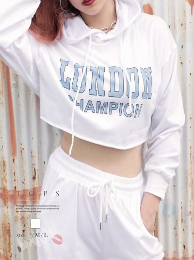 英字プリントショート丈腹見せ白パーカーフーディー【ダンス衣装通販bombshell/ボムシェル】(M/L)(ホワイト)