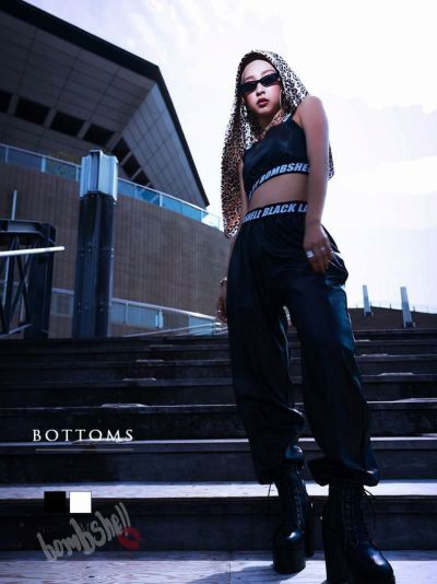 ボムシェルオリジナル！レザー調モノトーンストレッチサルエルパンツ ダンス衣装【bombshell】(M/L)(ブラック/ホワイト)