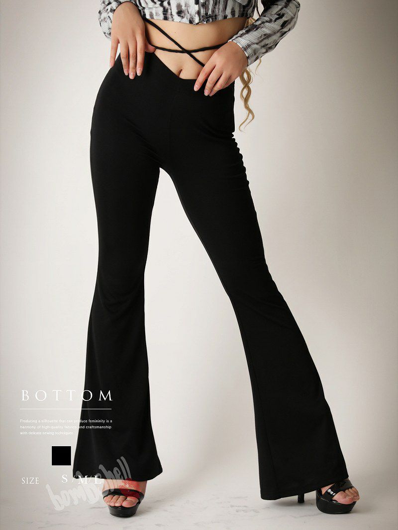 レースアップブラックストレッチパンツ