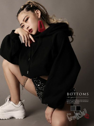 ド派手！モノトーンメタリックスパンコールショートパンツ ストリート系【B/bomb】(M)(ブラック/シルバー)