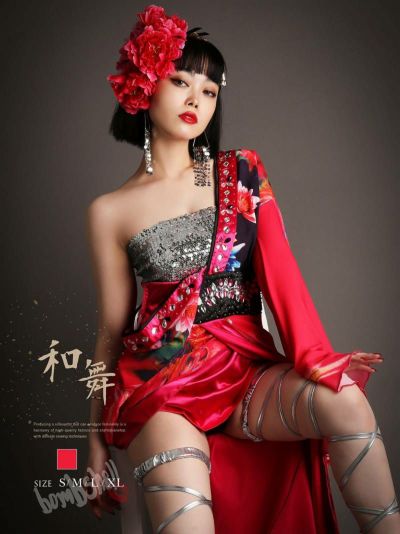 超ド派手！ビビッドピンク振袖風大判花柄ビジューシフォン花魁着物衣装 ダンス衣装【bombshell】(S/M/L/XL)(ピンク)