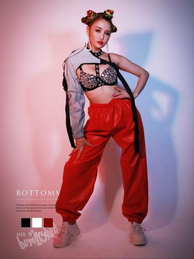オーバーサイズフェイクレザーロングパンツ ダンス衣装韓国 kpop衣装 韓国ファッション  ダンス衣装【bombshell】(S/M/L)(ホワイト/ブラック/レッド)