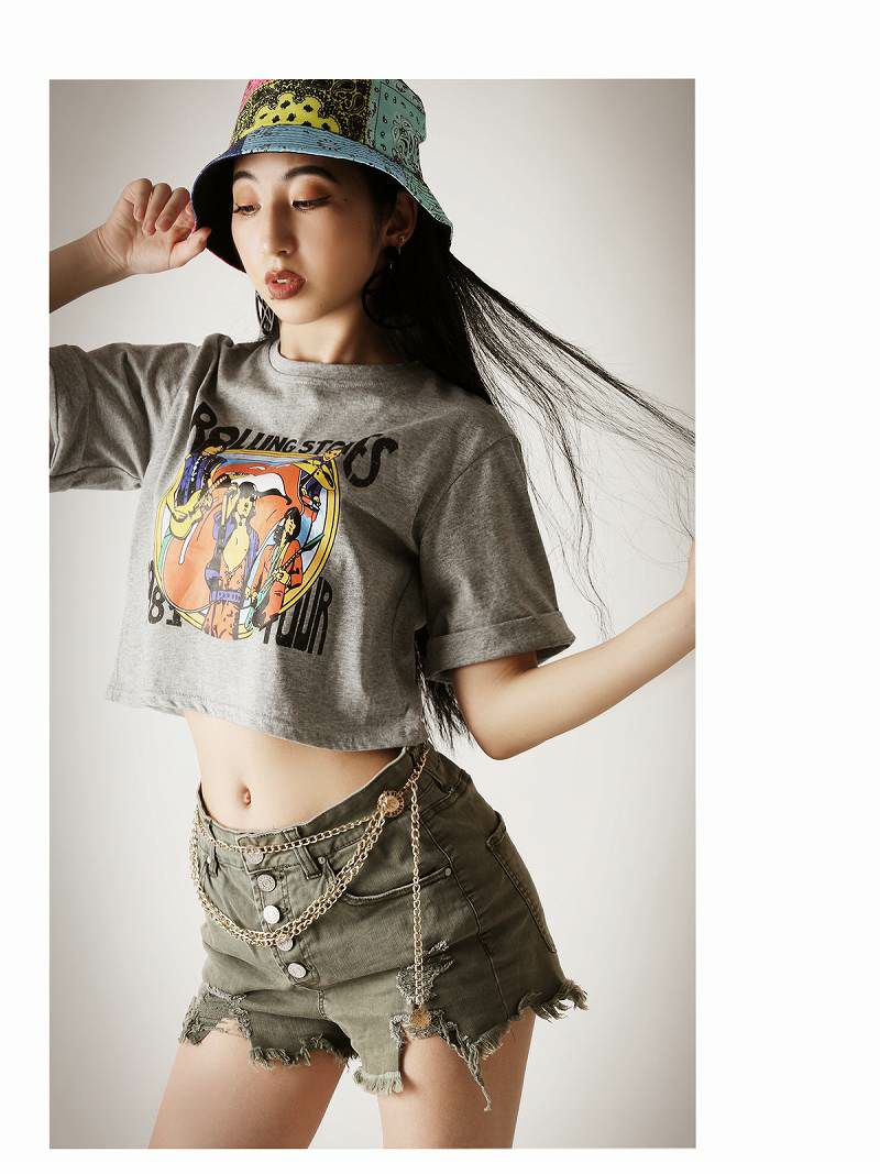 派手プリントへそ出し半袖ショート丈Tシャツ