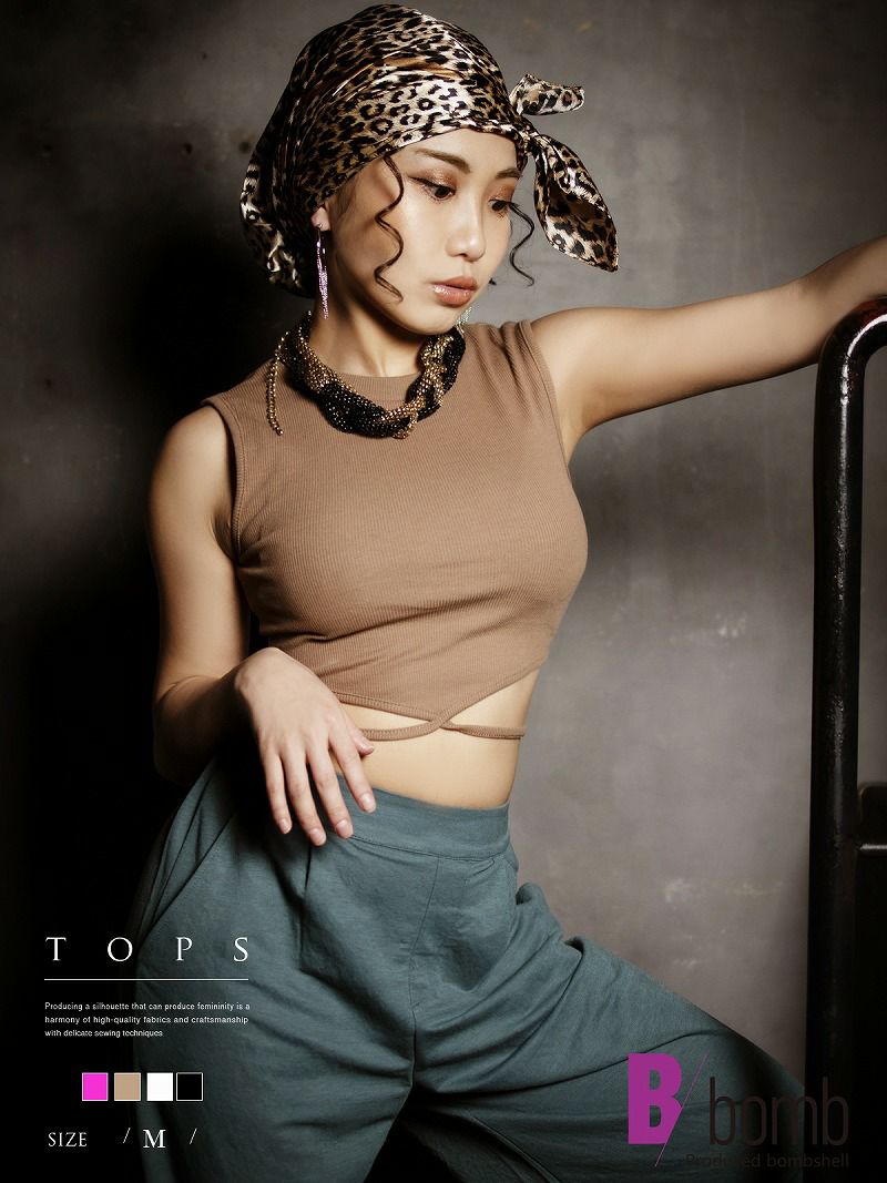 へそ出しワンカラーストリングショート丈タンクトップ