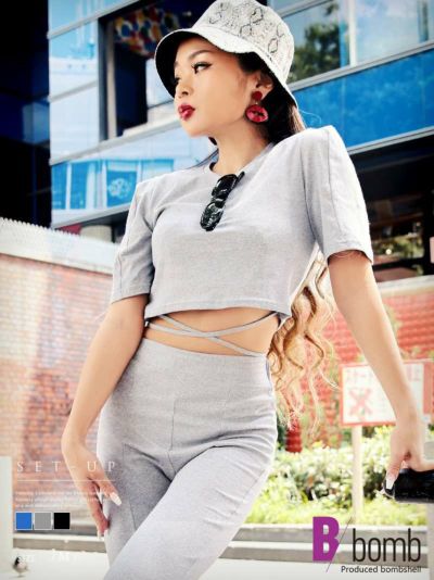 へそ出しワンカラー半袖セットアップ【ダンス衣装通販bombshell/ボムシェル】(M)(ブラック/グレー/ブルー)