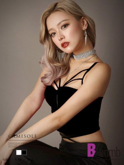 【SALE!￥2178→￥1089】バスト盛りりキャミソール ストリート系【B/bomb】(S-M/M-L)(ブラック/ホワイト)