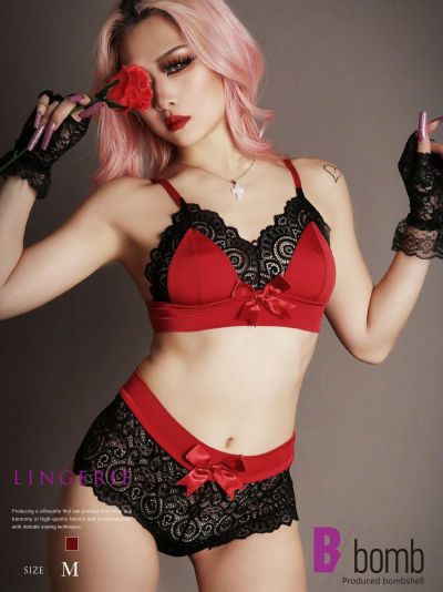 シアーブラックレースがセクシーなインポートランジェリー ストリート系【B/bomb】(M)(レッド)