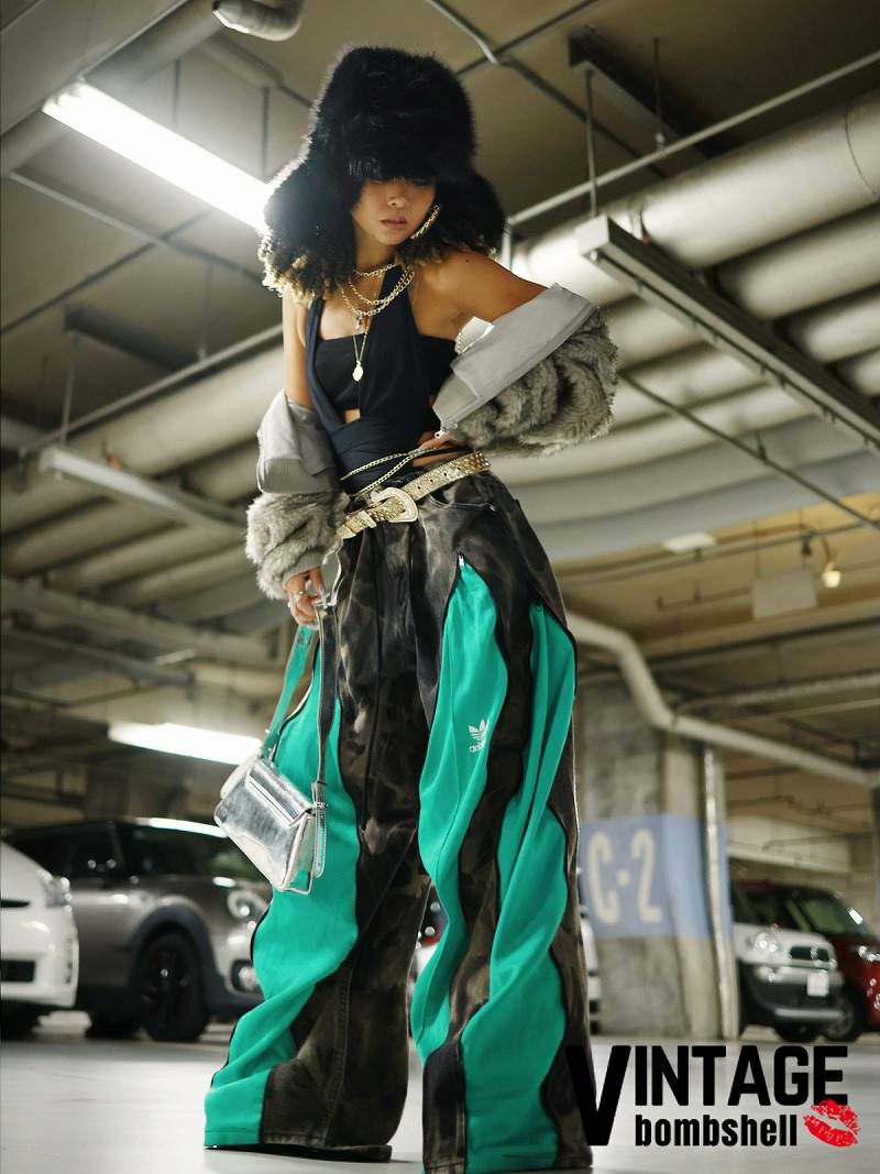 ブラック×adidasグリーンドッキング再構築デニムパンツ【Bbヴィンテージ】